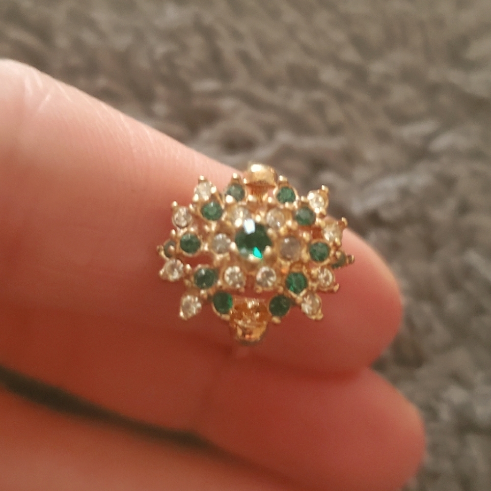 Vintage costume ring, size 6, gold tone with green and clear stones